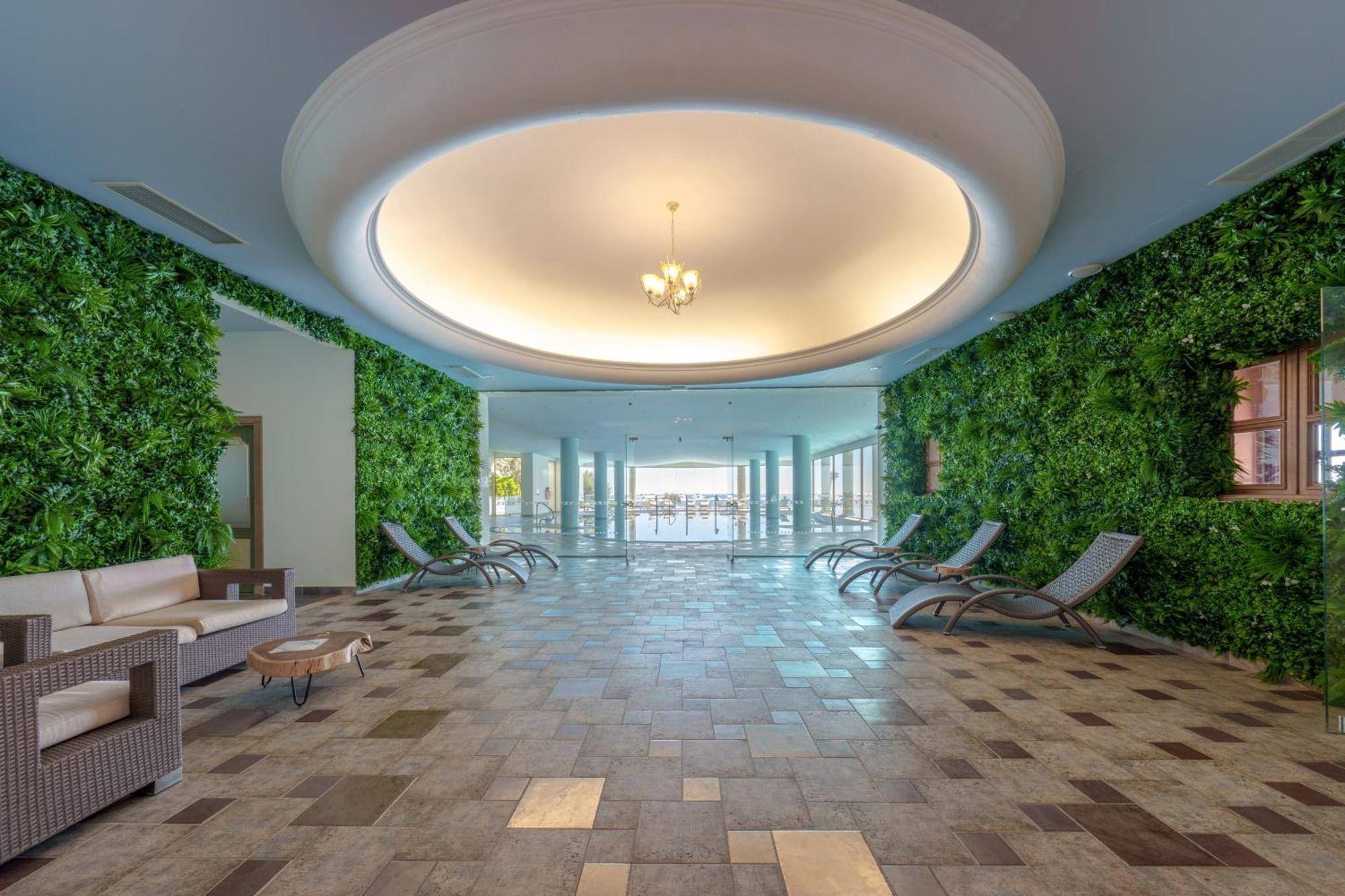 Отель Atrium Prestige Thalasso & Лакания